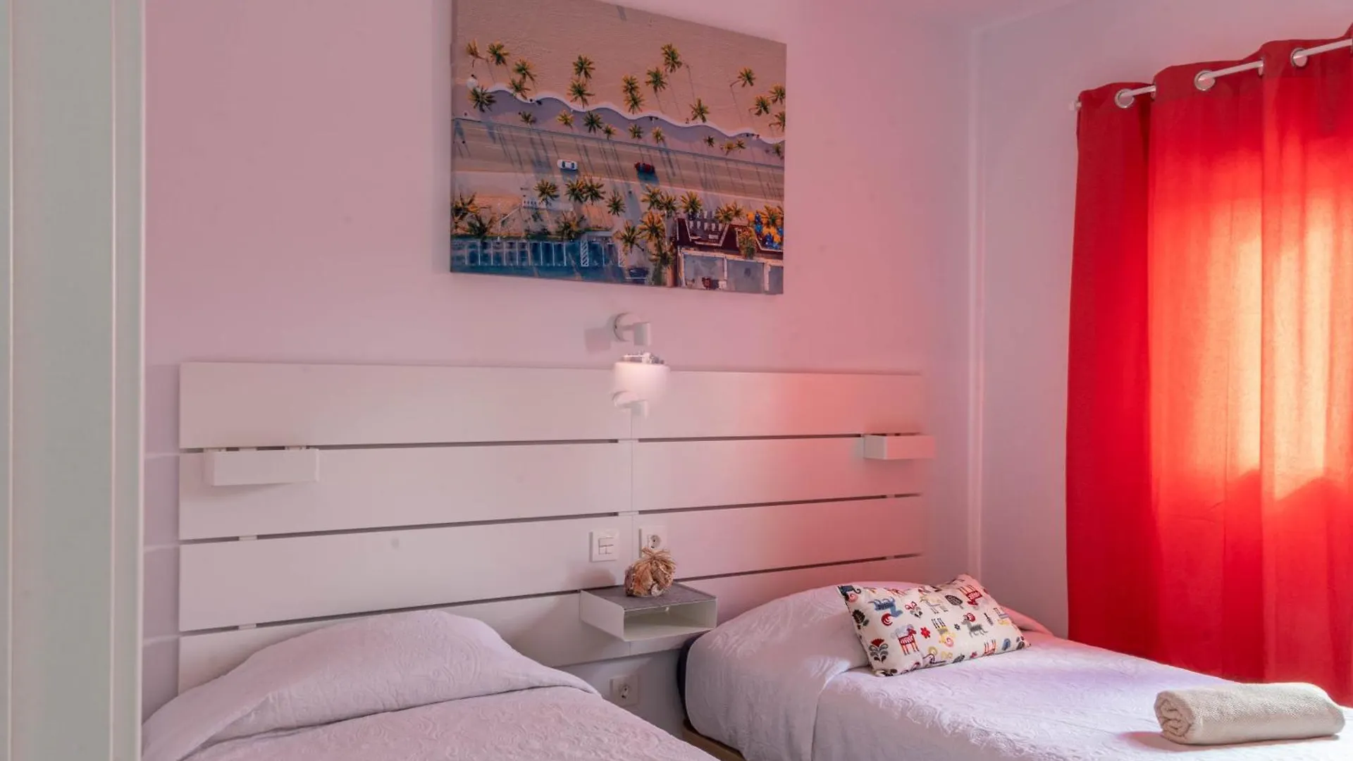 Kiposhi Beach Apartments Punta Mujeres Haría Spanien