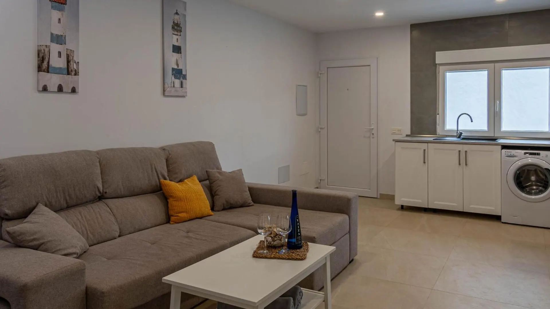 Kiposhi Beach Apartments Punta Mujeres Haría Spanien